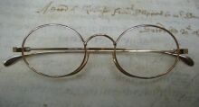 Geschichte des Brillenbügels